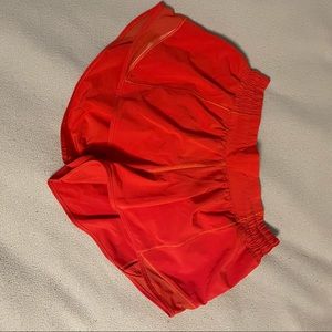 Lululemon Hottie Hot shorts - Size 4